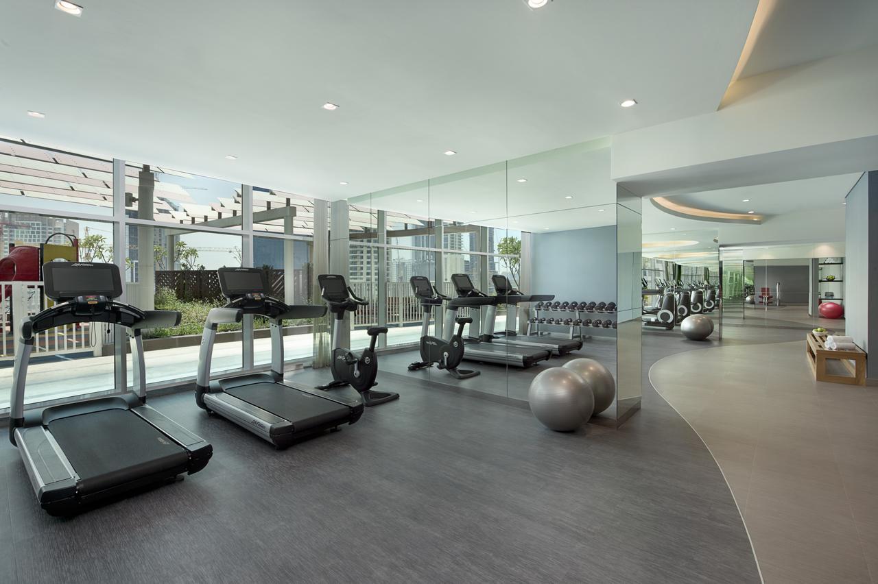 Damac Maison Distinction Dubai Esterno foto The gym at the hotel